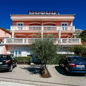  Apartment Amari Kroatien